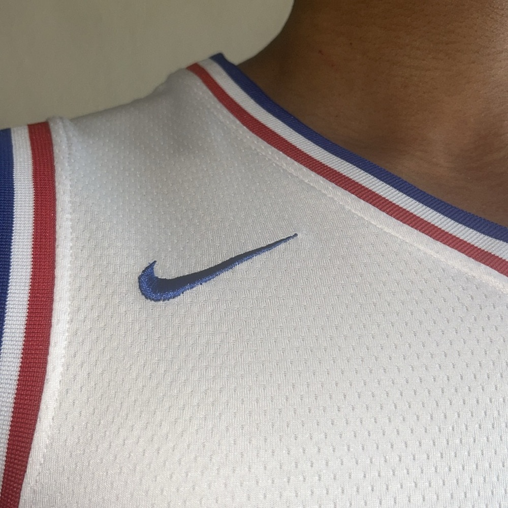Classic Ben Simmons Philadelphia swingman jersey - Picture 5 of 8